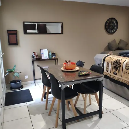 Apartment Le Namaste Charmante Maisonnette Climatisee De 45 M2 Brasles